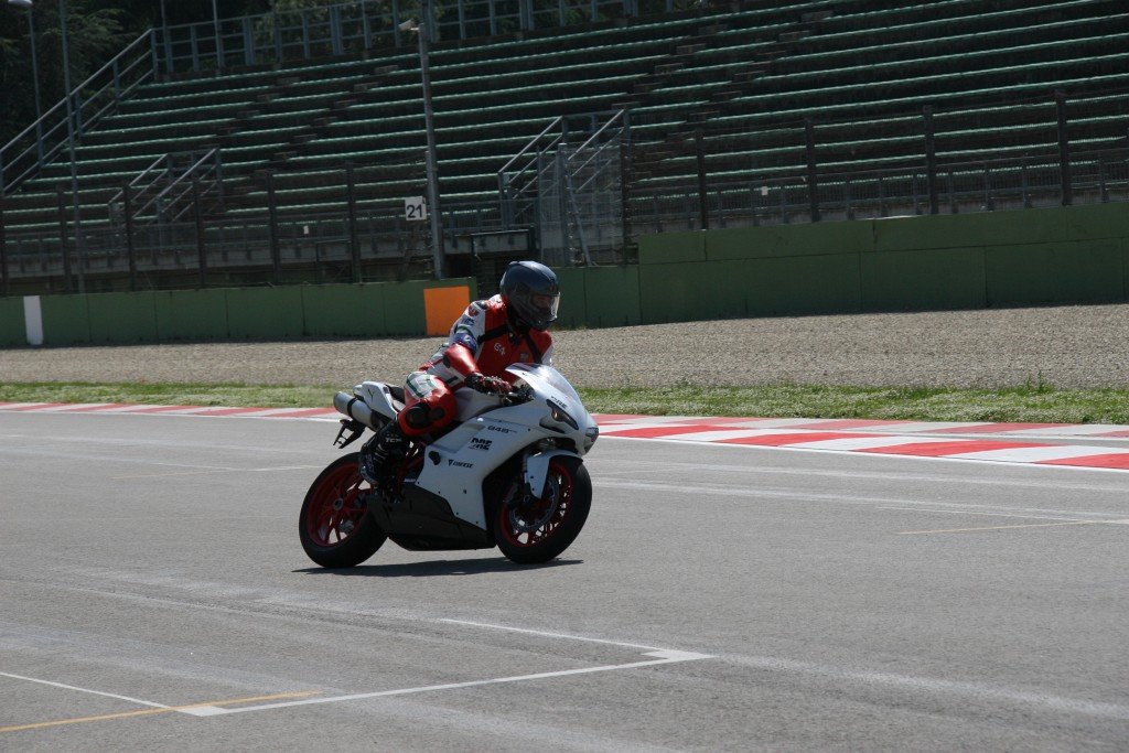 dre_imola_pista2_042.jpg